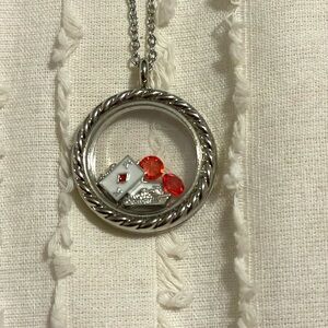 Cruise ship collectible pendant necklace